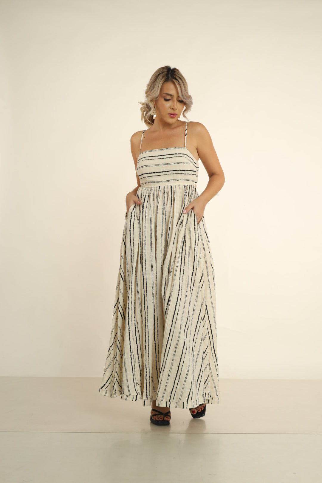 SUNDOWN SERINITY MAXI DRESS-BACK CUTOUT MAXI DRESS BLACK BEIGE STRIPE