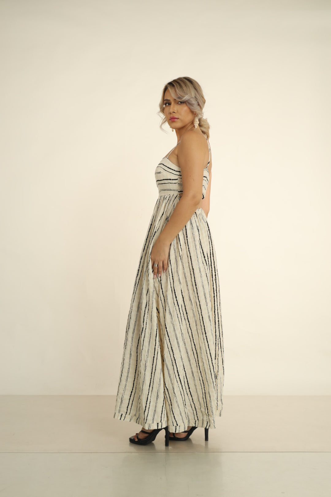 SUNDOWN SERINITY MAXI DRESS-BACK CUTOUT MAXI DRESS BLACK BEIGE STRIPE